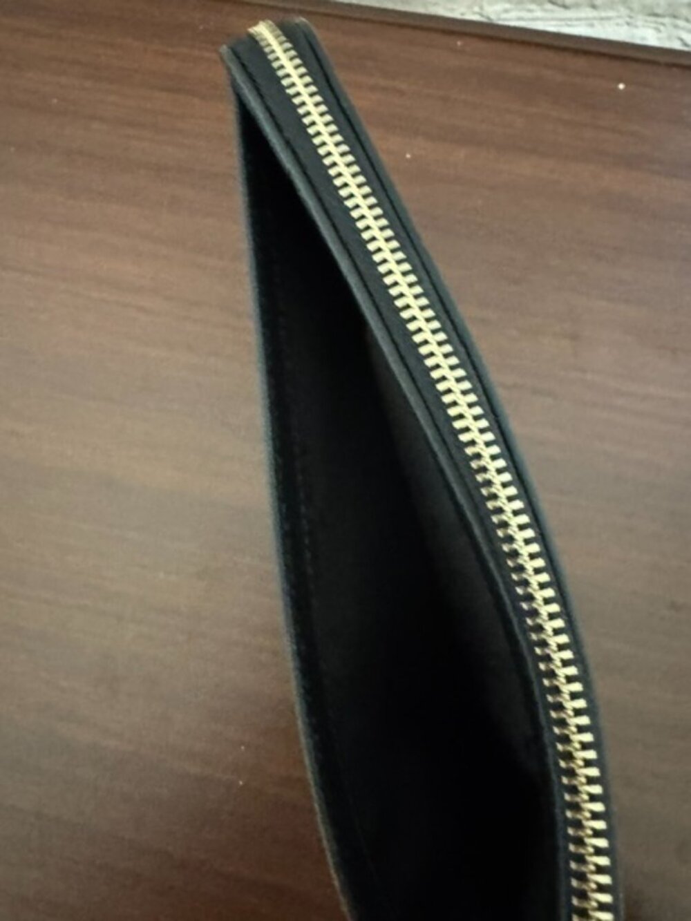 Kate Spade Lucy Medium L-Zip Wristlet Black Pebbled Leather Gold Hardware NWT - Picture 7 of 9